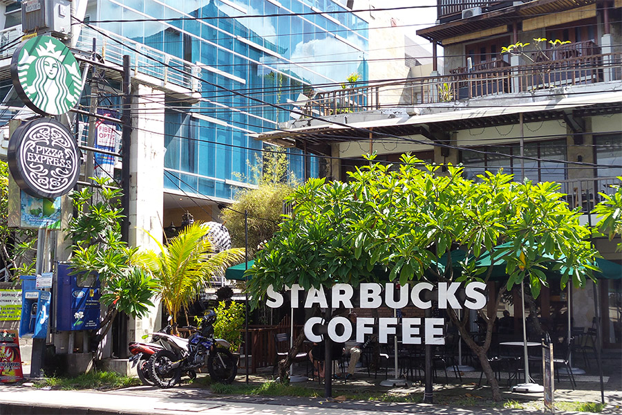 Coffee shop Starbucks di Kuta, Bali