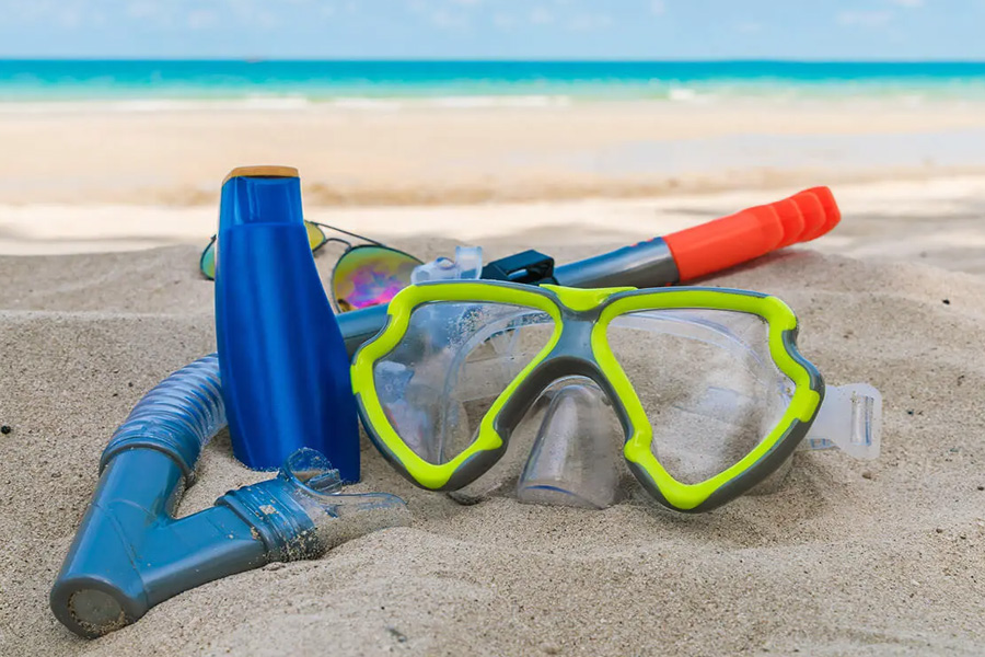 Ada juga penyewaan alat snorkeling bagi kamu yang suka menyelam