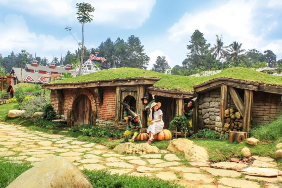 Wahana Magic Village yang wajib kamu kunjungi saat berada di Cimory Dairyland